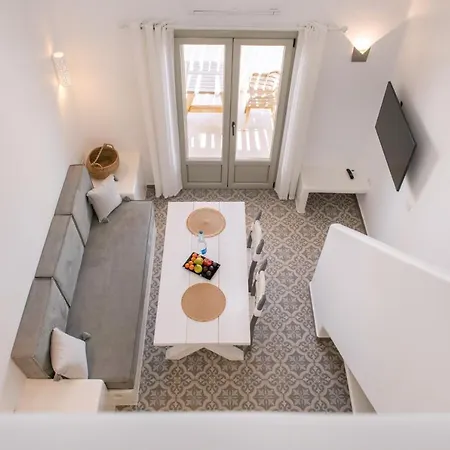 Ξενοδοχείο με διαμερίσματα Aval