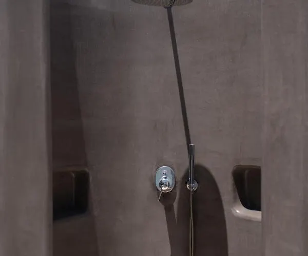 Aval Lägenhetshotell Mesaria