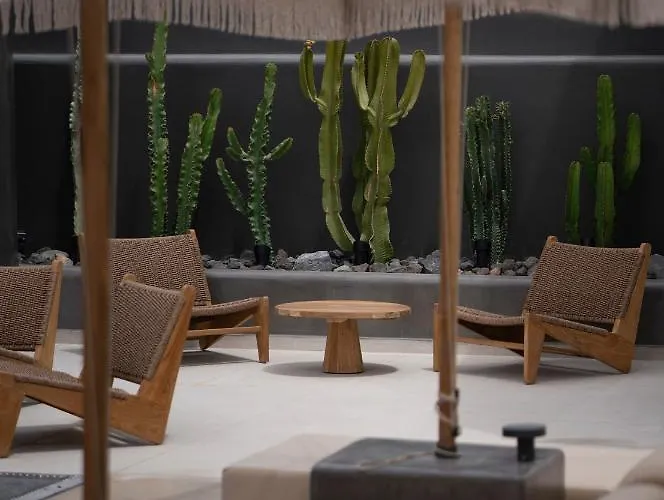 Aval Lejlighedshotel